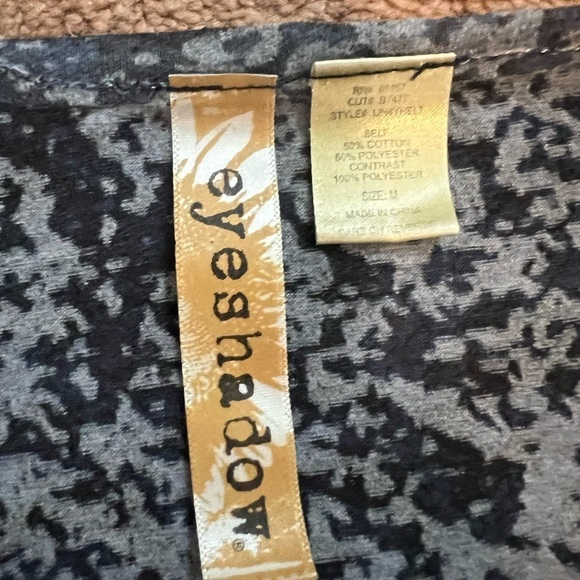 Bundle of 4 Women’s Short Sleeve Tops Floral Cold Shoulder Linen Ruched Size M - Picture 7 of 15